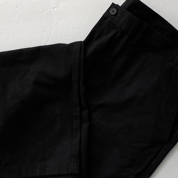 Men's Black Flat Front Chino - Picture 4 of 8